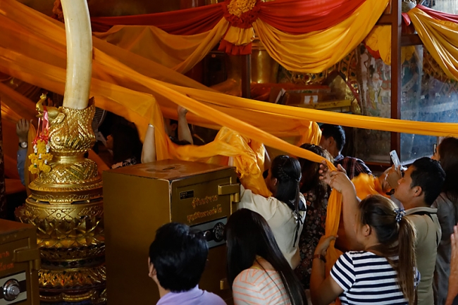 Wat Phanan Choeng-096